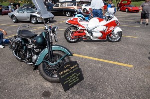 Vorne eine Harley und hinten eine Hayabusa